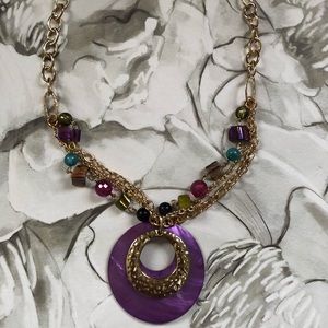Statement necklace gold & purple pendant